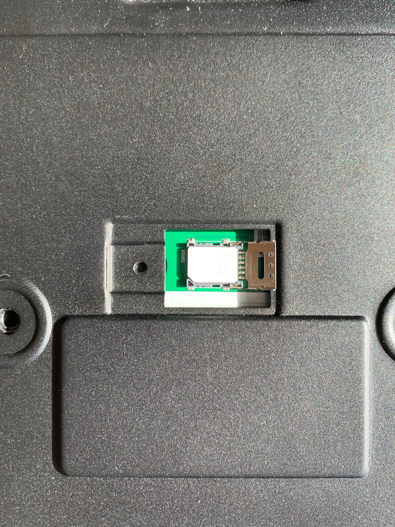 improperly-installed-SIM.jpg